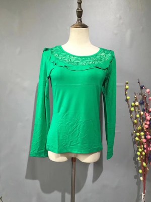 40歲女士新款長(zhǎng)袖打底衫8元低價(jià)熱銷，服裝批發(fā)網(wǎng)助您輕松創(chuàng)業(yè)